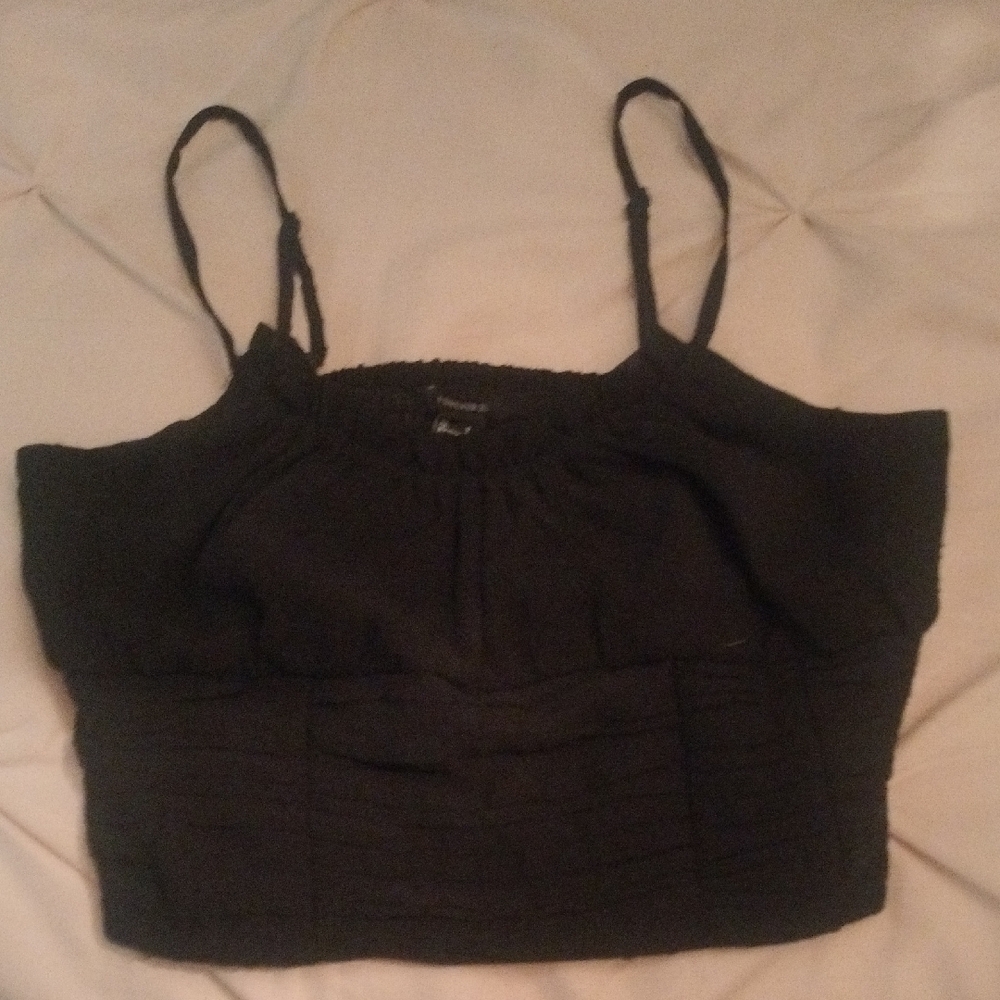 Chic Black Crop Top with Elegant Design